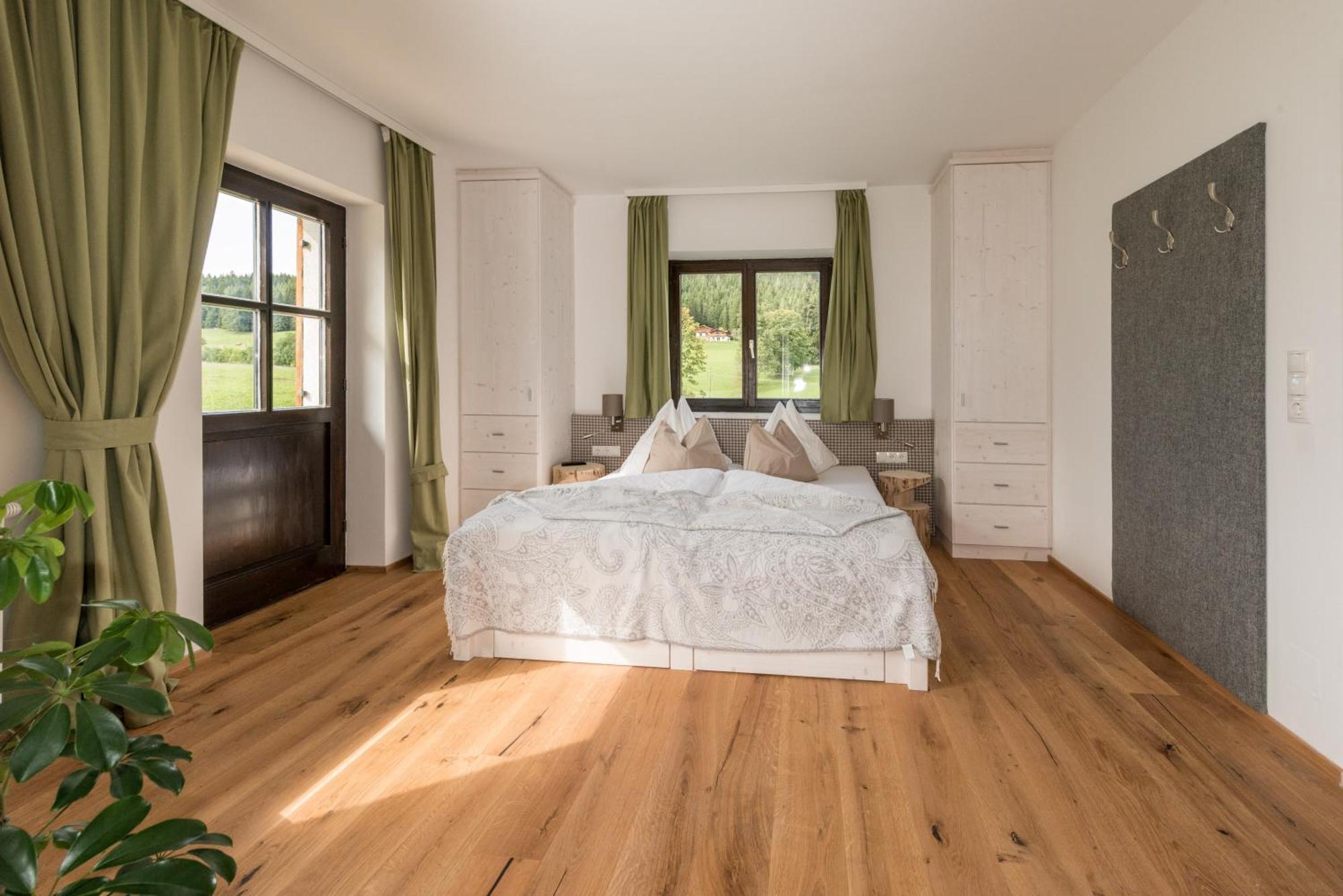 Naturchalet Hoeflehner - Heimgefuehl & Ruhelage An Loipe & Wanderweg Ramsau am Dachstein